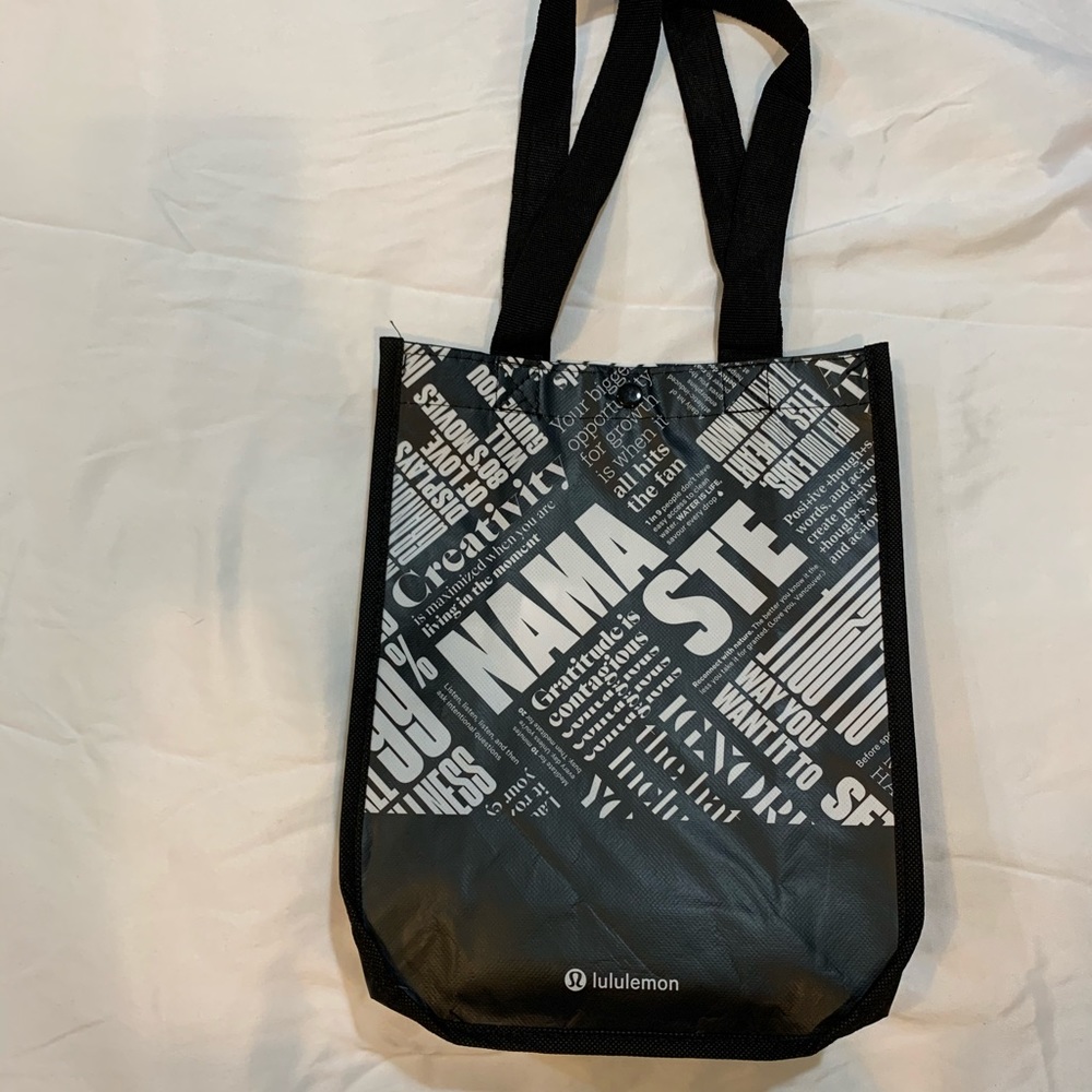 Lululemon bag